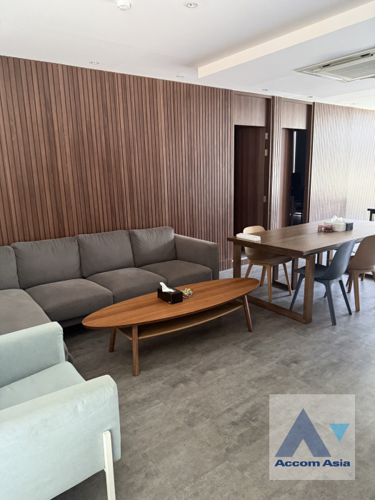  1  4 br House For Rent in Sukhumvit ,Bangkok BTS Thong Lo AA15750