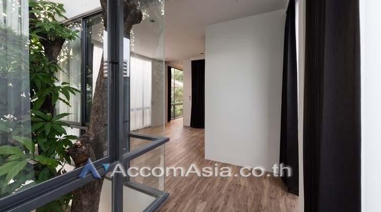 6  3 br House for rent and sale in Sukhumvit ,Bangkok BTS Thong Lo AA15751