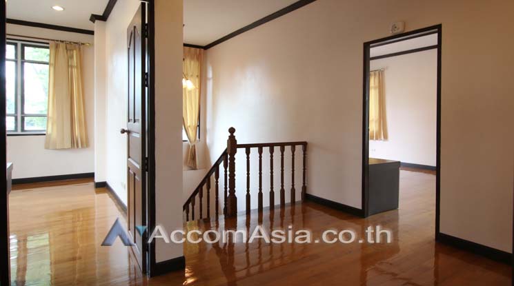 11  4 br House For Rent in Sukhumvit ,Bangkok BTS Ekkamai AA15757