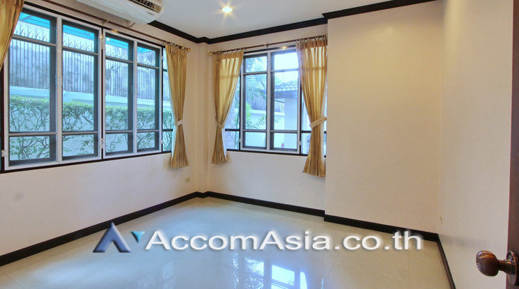 18  4 br House For Rent in Sukhumvit ,Bangkok BTS Ekkamai AA15757