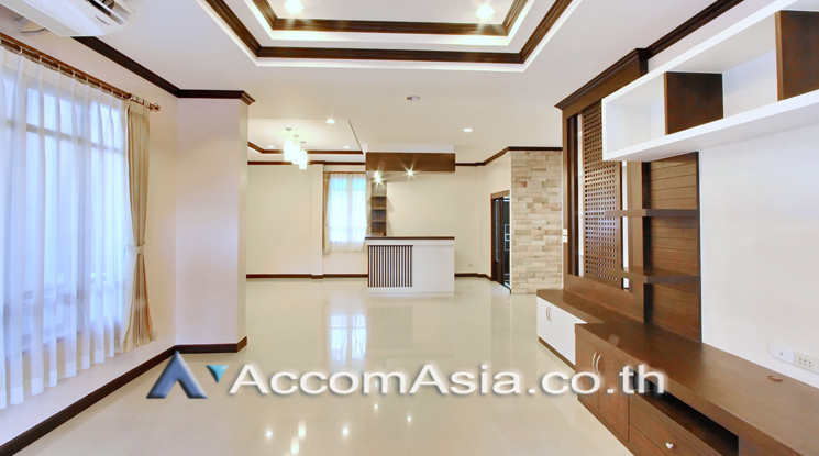 6  4 br House For Rent in Sukhumvit ,Bangkok BTS Ekkamai AA15757