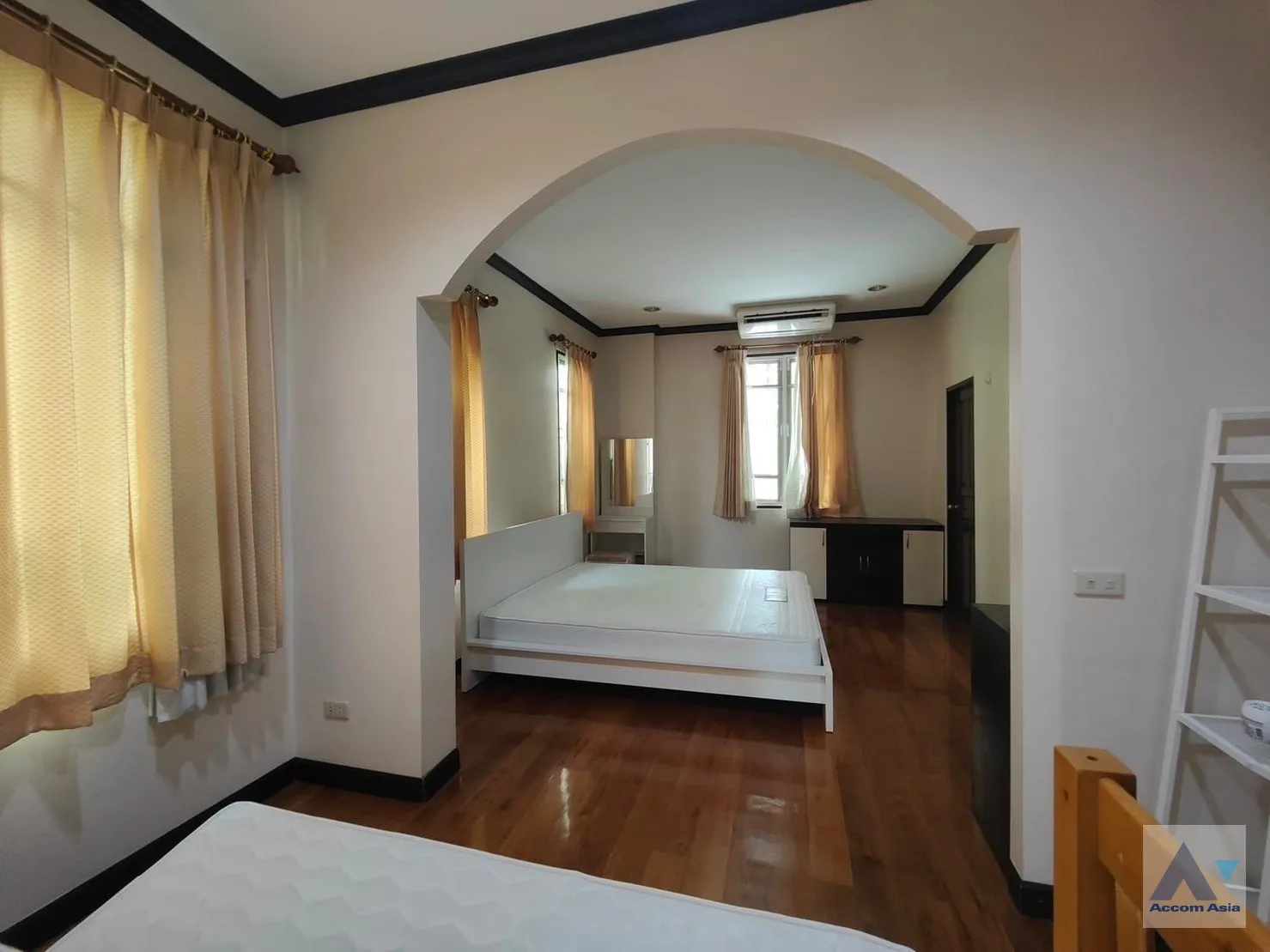 8  4 br House For Rent in Sukhumvit ,Bangkok BTS Ekkamai AA15758