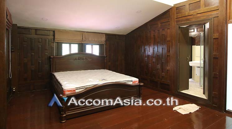 8  3 br House For Rent in Sukhumvit ,Bangkok BTS Thong Lo AA15769