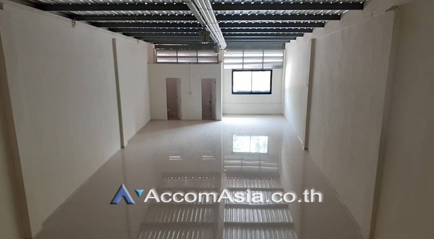 15  Office Space For Rent in Sukhumvit ,Bangkok BTS Udomsuk AA15784
