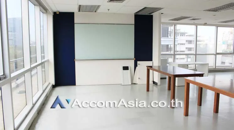 12  Office Space For Rent in Ploenchit ,Bangkok MRT Lumphini at Kian Gwan 3 AA15850