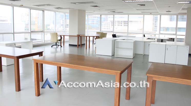 13  Office Space For Rent in Ploenchit ,Bangkok MRT Lumphini at Kian Gwan 3 AA15850