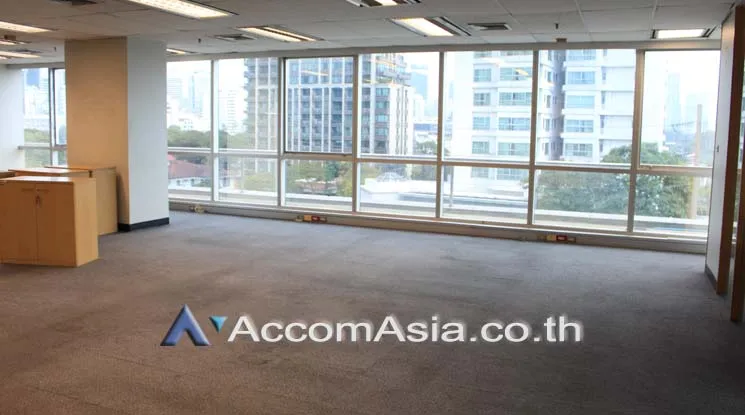 unit Office space For Rent in Ploenchit, Bangkok  near MRT Lumphini (AA15854)