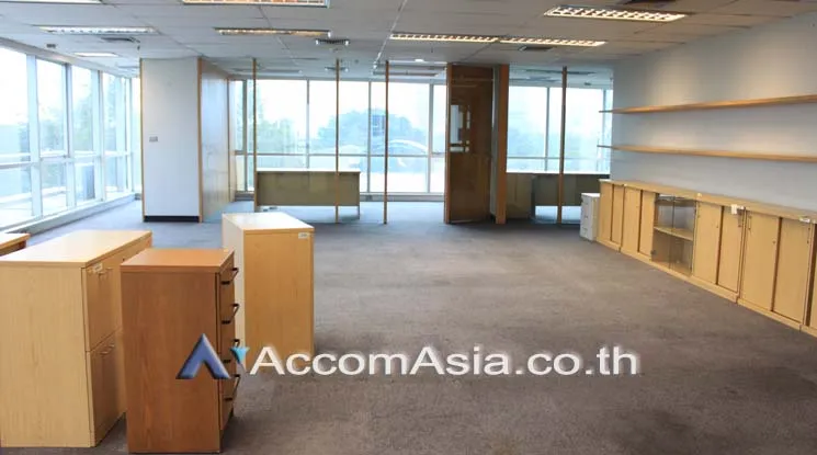 unit Office space For Rent in Ploenchit, Bangkok  near MRT Lumphini (AA15854)