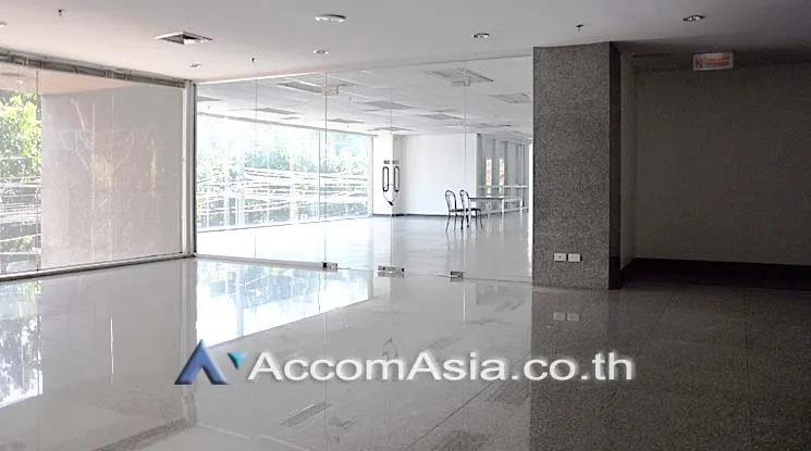 unit Office space For Rent in Ploenchit, Bangkok  near MRT Lumphini (AA15858)