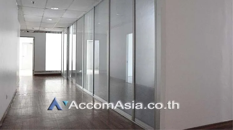 unit Office space For Rent in Ploenchit, Bangkok  near MRT Lumphini (AA15858)