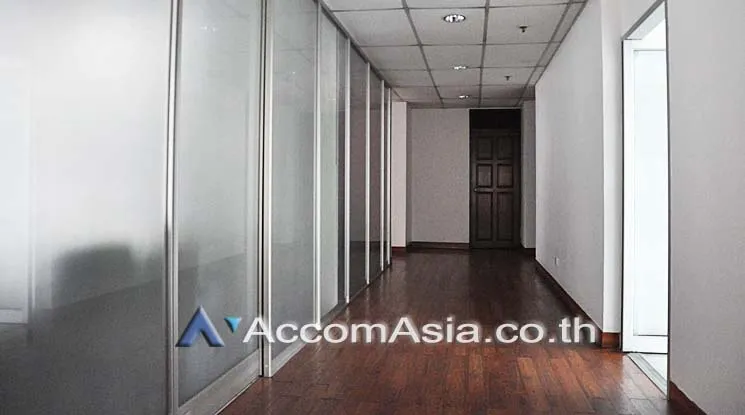 unit Office space For Rent in Ploenchit, Bangkok  near MRT Lumphini (AA15858)