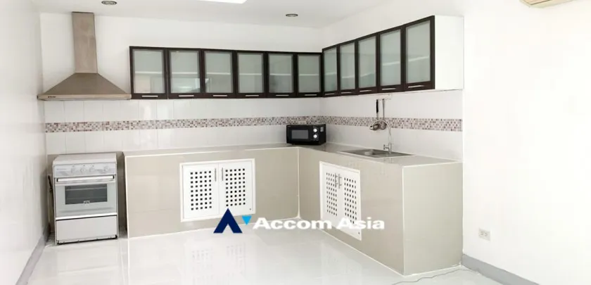 1  3 br Apartment for rent and sale in Sukhumvit ,Bangkok MRT Phetchaburi - BTS Phrom Phong at Classic Residence AA15863