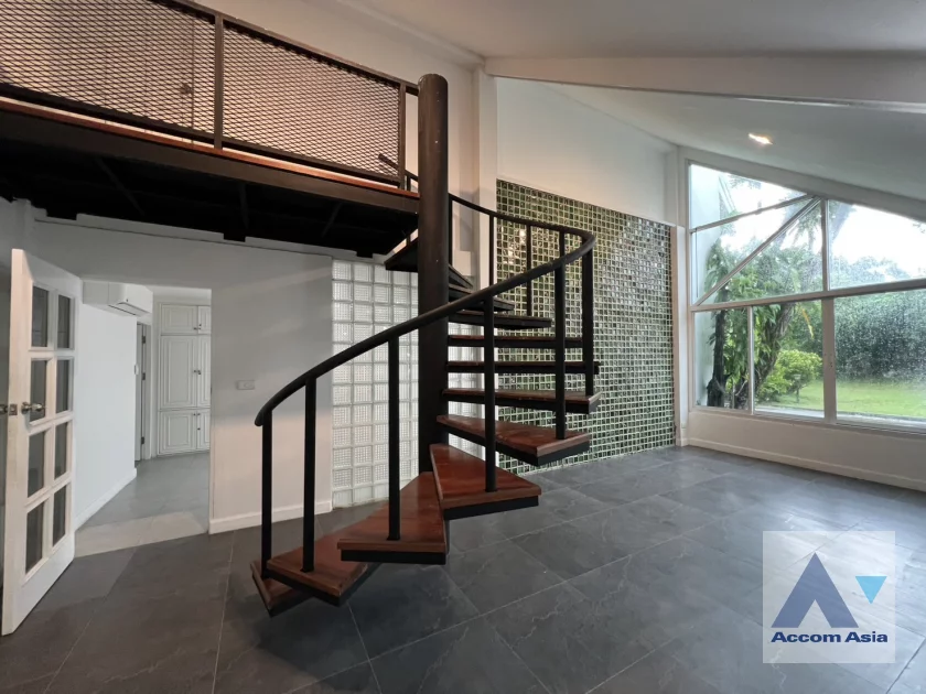  1  7 br House for rent and sale in Sukhumvit ,Bangkok BTS Ekkamai 90523