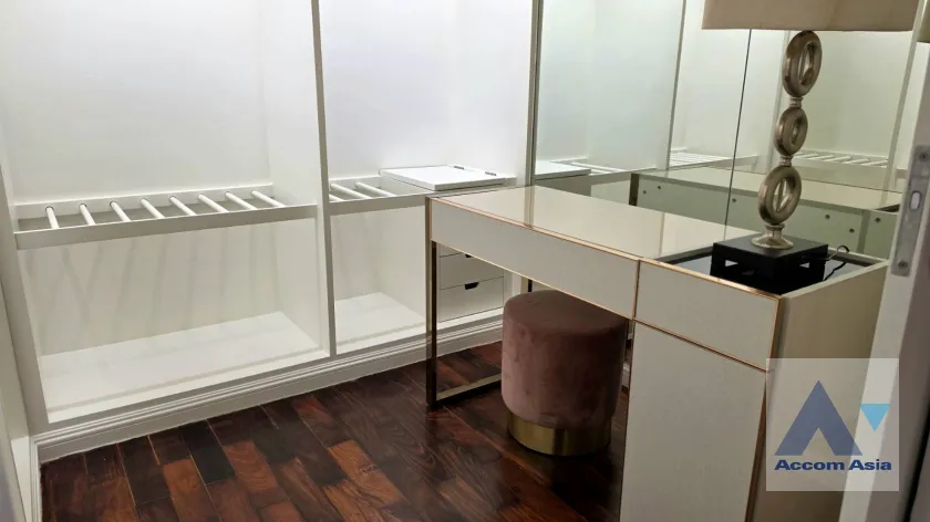 12  3 br Condominium For Rent in Sathorn ,Bangkok BTS Sala Daeng - MRT Lumphini at Sathorn Park Place AA15877