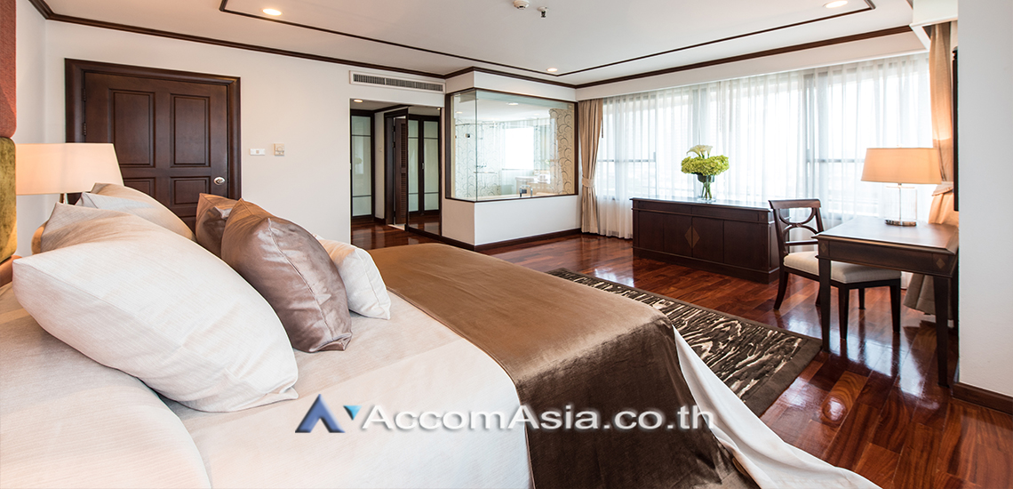 10  3 br Apartment For Rent in Sukhumvit ,Bangkok MRT Sukhumvit - BTS Asok at Warm Family Atmosphere AA15909
