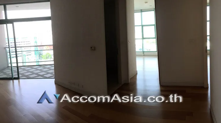  1  2 br Condominium For Sale in Rama 3 ,Bangkok BTS Saphan Taksin at Chatrium Riverside AA15986
