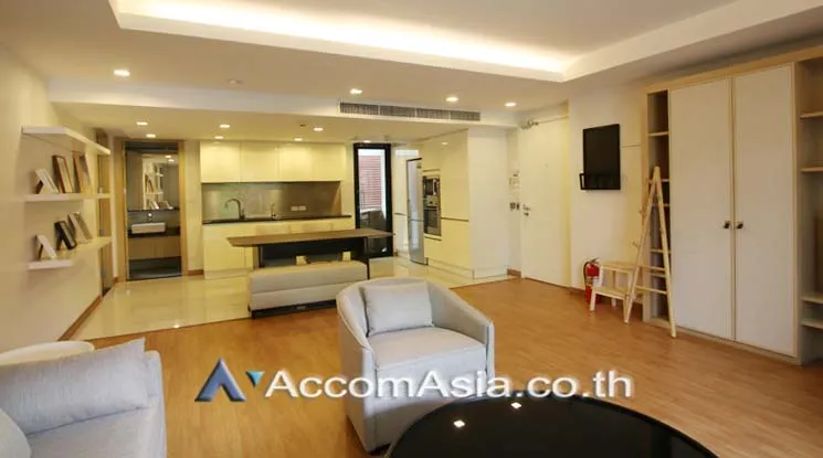 unit 2 Bedrooms  Apartment For Rent in Ploenchit, Bangkok  near BTS Ploenchit (AA15998)