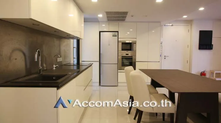 unit 2 Bedrooms  Apartment For Rent in Ploenchit, Bangkok  near BTS Ploenchit (AA15998)