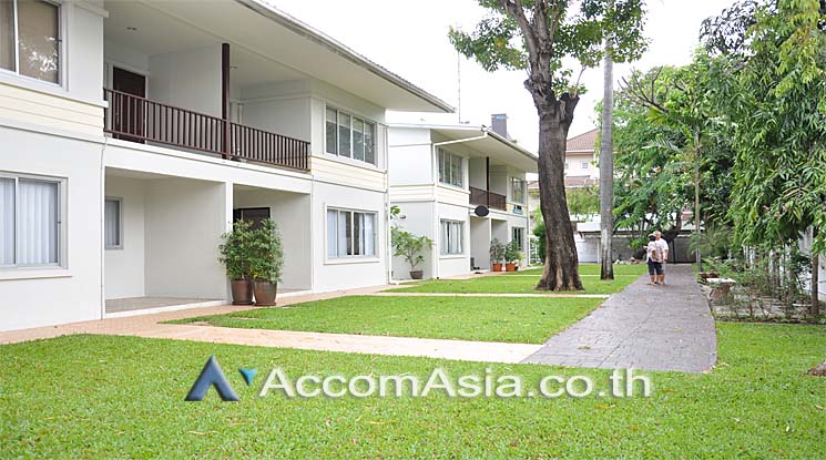  2  2 br House For Rent in Phaholyothin ,Bangkok BTS Ari AA16084