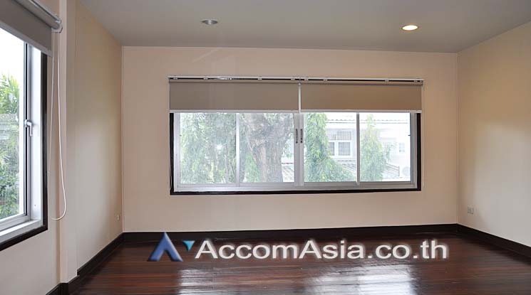 7  2 br House For Rent in Phaholyothin ,Bangkok BTS Ari AA16084