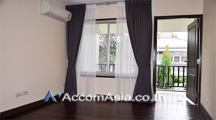 8  2 br House For Rent in Phaholyothin ,Bangkok BTS Ari AA16084