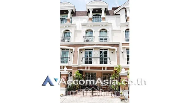 unit 3 Bedrooms  Townhouse For Sale in Sathorn, Bangkok  near BRT Wat Dan (AA16092)