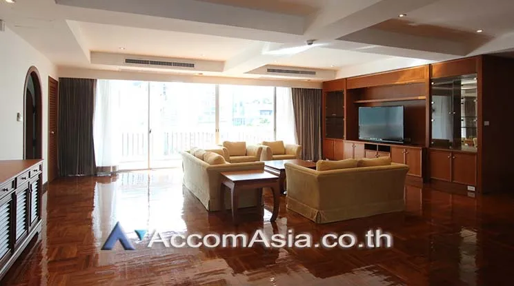 unit 3 Bedrooms  Apartment For Rent in Sukhumvit, Bangkok  near BTS Nana (AA16182)