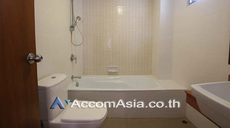 12  3 br Apartment For Rent in Sukhumvit ,Bangkok BTS Nana at Easy to access BTS and MRT AA16182