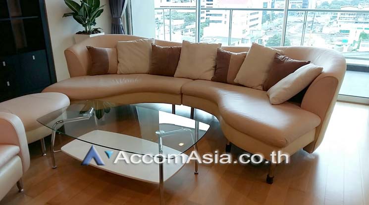 unit 2 Bedrooms  Condominium For Rent & Sale in Ploenchit, Bangkok  near BTS Chitlom (AA16238)