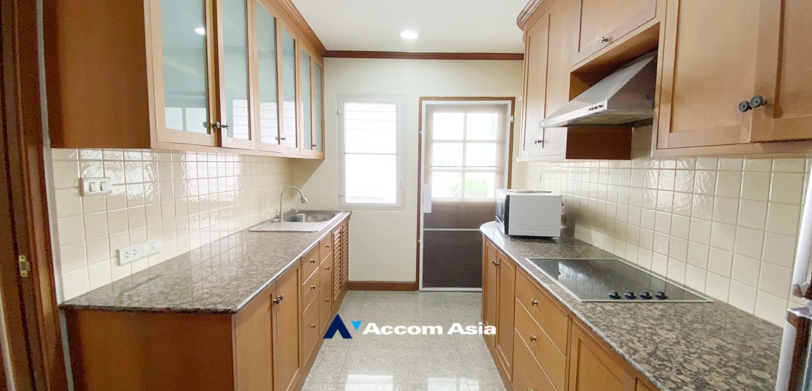  1  2 br Apartment For Rent in Sukhumvit ,Bangkok BTS Phrom Phong at Spacious Room AA16255