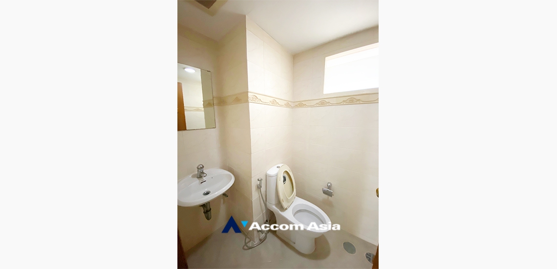 16  2 br Apartment For Rent in Sukhumvit ,Bangkok BTS Phrom Phong at Spacious Room AA16255