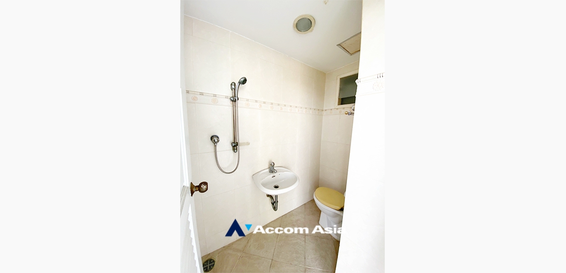 15  2 br Apartment For Rent in Sukhumvit ,Bangkok BTS Phrom Phong at Spacious Room AA16255