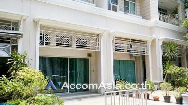  2  Shophouse For Sale in Rama 3 ,Bangkok BTS Saphan Taksin AA16417