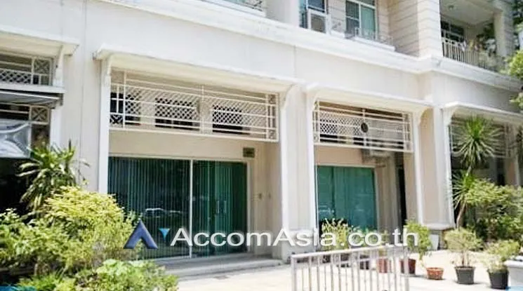unit Shophouse For Sale in Rama 3, Bangkok  near BTS Saphan Taksin (AA16417)