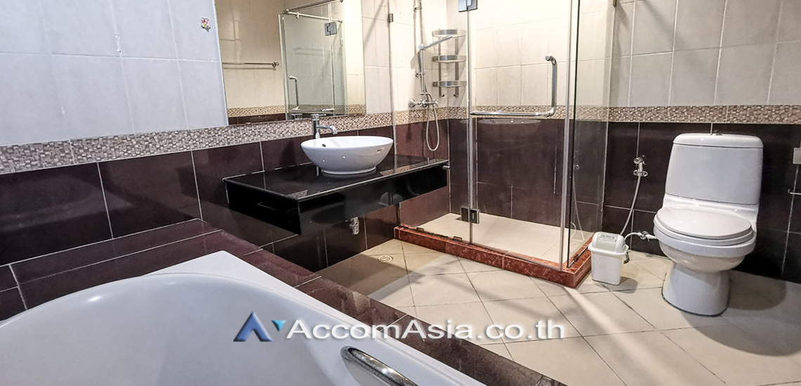 13  3 br Townhouse for rent and sale in Sathorn ,Bangkok BRT Wat Dan - BRT Wat Priwat at Baan Klang Krung Grande Vienna Rama 3 AA16438