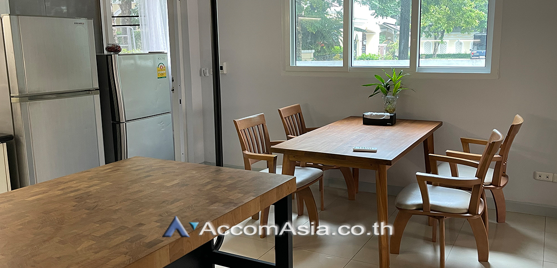 5  3 br Townhouse for rent and sale in Sathorn ,Bangkok BRT Wat Dan - BRT Wat Priwat at Baan Klang Krung Grande Vienna Rama 3 AA16438