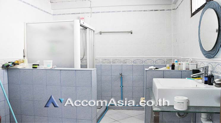 17  7 br House for rent and sale in Phaholyothin ,Bangkok MRT Bang Sue AA16510