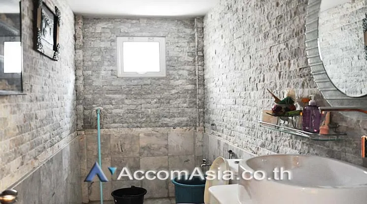 18  7 br House for rent and sale in Phaholyothin ,Bangkok MRT Bang Sue AA16510