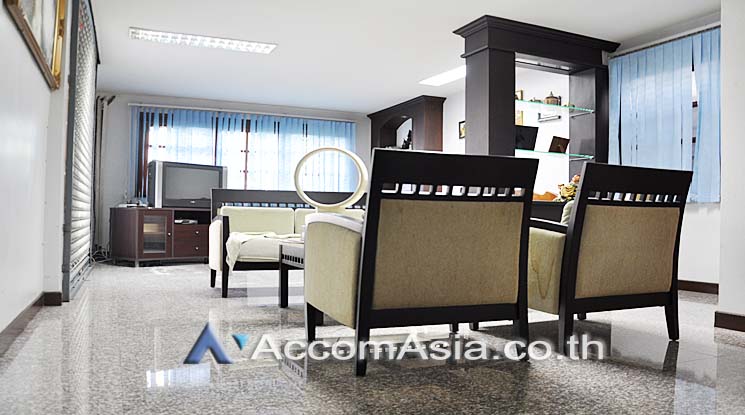 6  7 br House for rent and sale in Phaholyothin ,Bangkok MRT Bang Sue AA16510