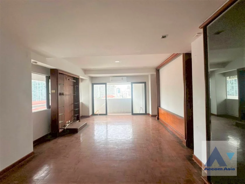  1  2 br Condominium For Sale in Sukhumvit ,Bangkok MRT Sukhumvit - BTS Asok at Ruamjai Heights AA16579