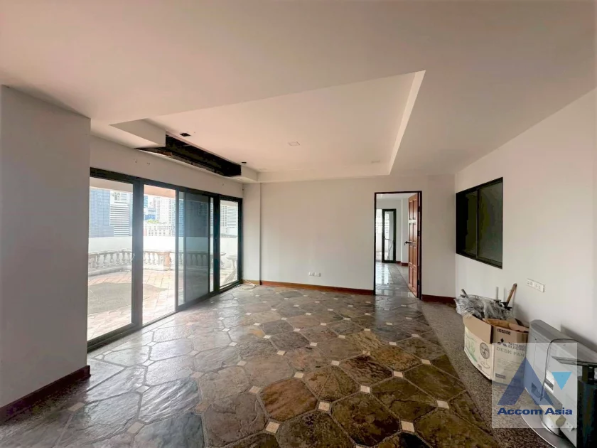  1  2 br Condominium For Sale in Sukhumvit ,Bangkok MRT Sukhumvit - BTS Asok at Ruamjai Heights AA16579