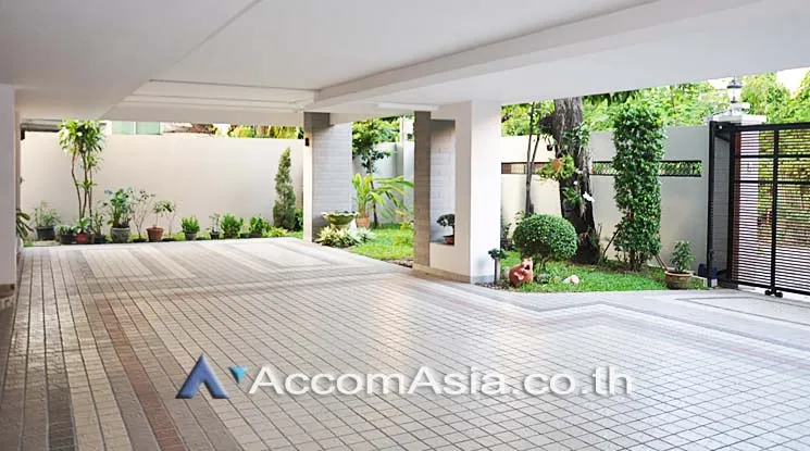  1  House For Rent in Sukhumvit ,Bangkok BTS Thong Lo AA16647