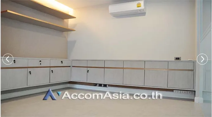 12  House For Rent in Sukhumvit ,Bangkok BTS Thong Lo AA16647