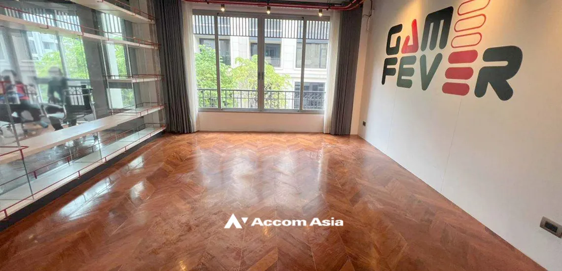 5  House For Rent in Sukhumvit ,Bangkok BTS Thong Lo AA16647