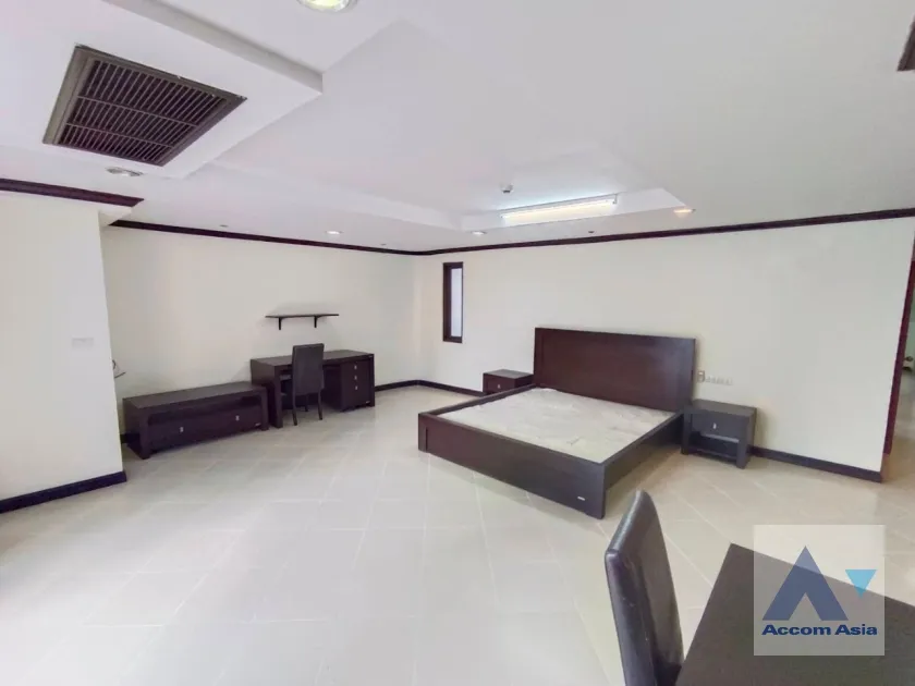 16  3 br Condominium For Rent in Sukhumvit ,Bangkok BTS Asok at Windsor Tower AA16738