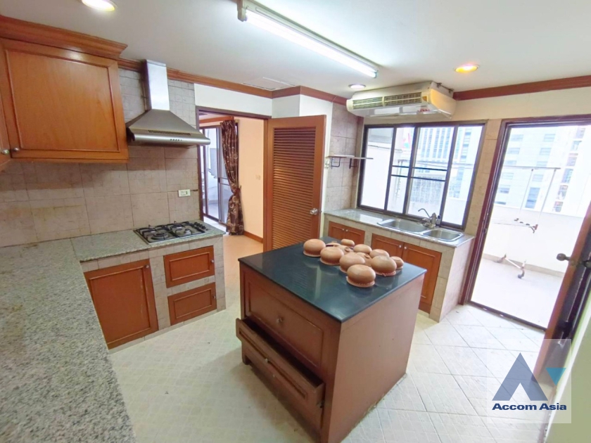 13  3 br Condominium For Rent in Sukhumvit ,Bangkok MRT Sukhumvit - BTS Asok at Windsor Tower AA16738