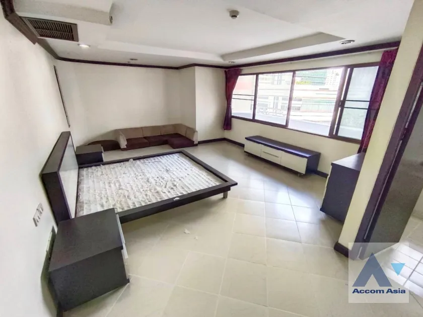 30  3 br Condominium For Rent in Sukhumvit ,Bangkok BTS Asok at Windsor Tower AA16738