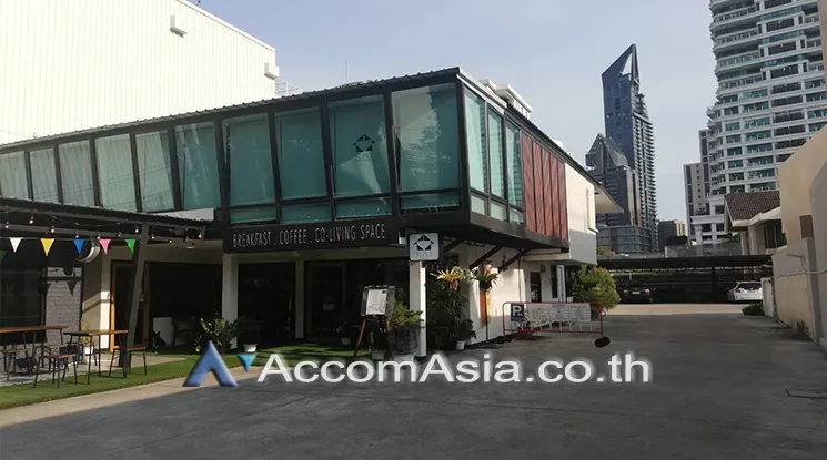  2  House For Rent in Sukhumvit ,Bangkok BTS Phrom Phong AA16763