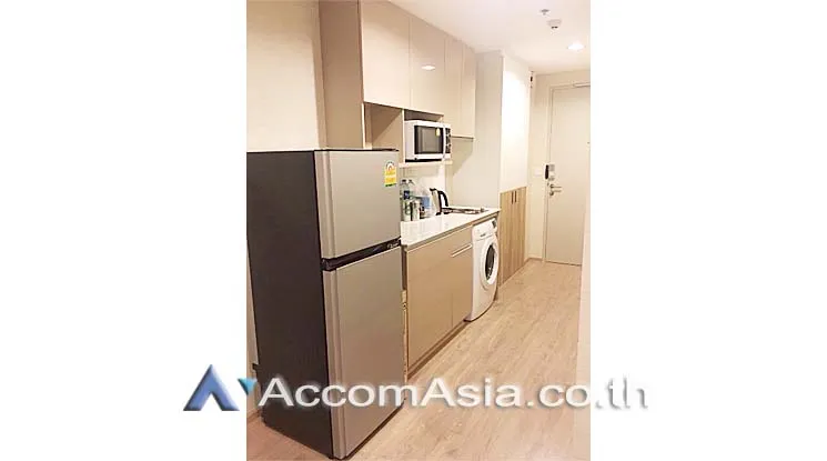 unit 2 Bedrooms  Condominium For Rent in Phaholyothin, Bangkok  near BTS Ratchathewi (AA16825)
