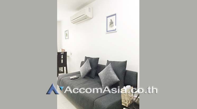  1  1 br Condominium For Sale in Charoen Nakhon ,Bangkok BTS Krung Thon Buri at Baan Sathorn Chaophraya AA16838